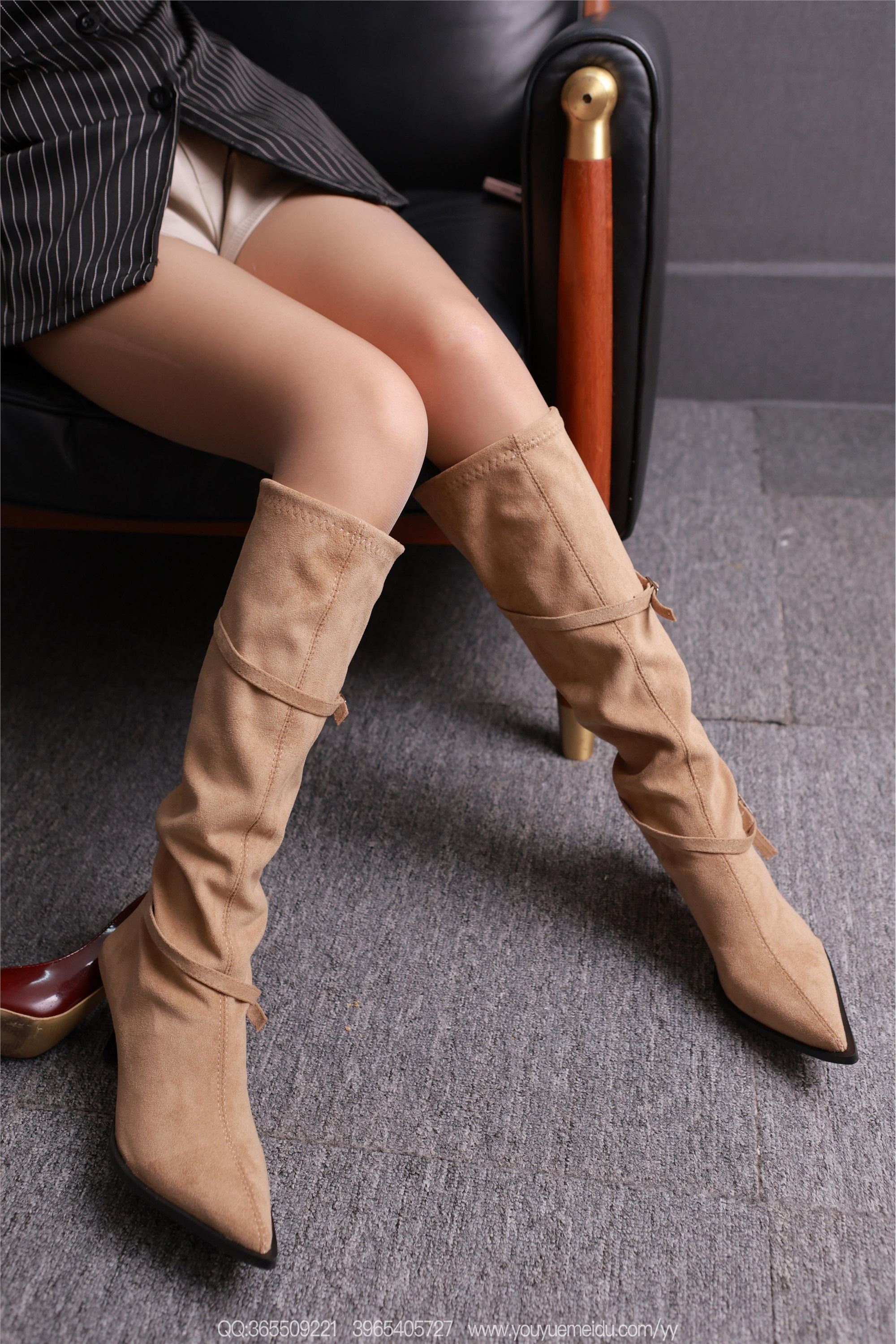 IESS异思趣向  2025.11.21 丝享家2217：美子《长靴肉丝（上)》